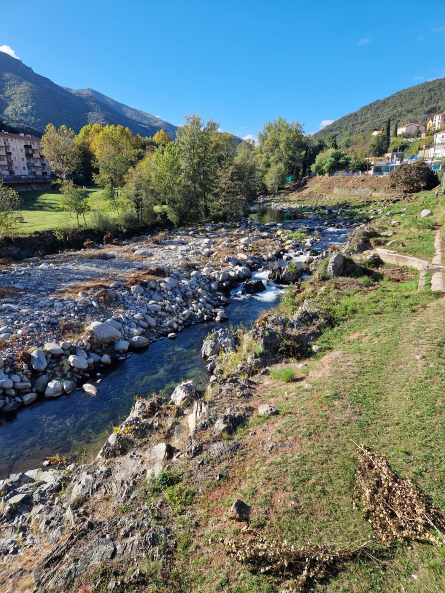 Appartement Amelie Les Bains Au Pied Des Thermes Exterior foto
